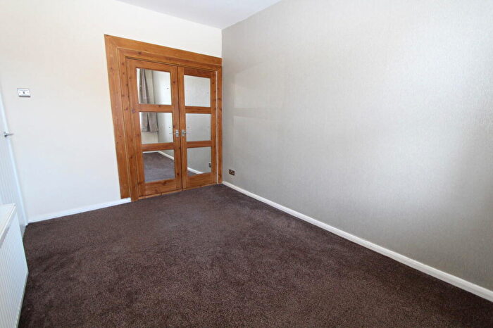 3 Bedroom Terraced House For Sale In High Oak, Pensnett, Brierley Hill., DY5