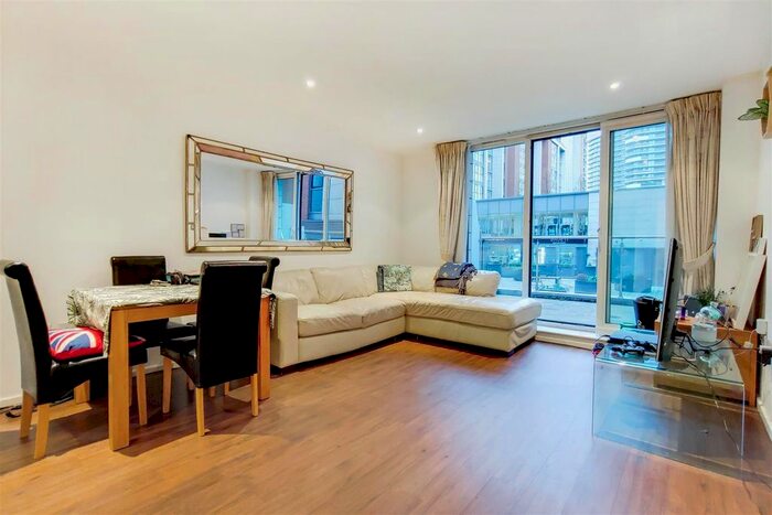 1 Bedroom Flat To Rent In The Oxygen Apartments, Royal Victoria Dock, E16