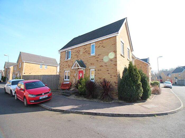 3 Bedroom Semi-Detached House To Rent In Schooner Circle, Duffryn, Newport, NP10