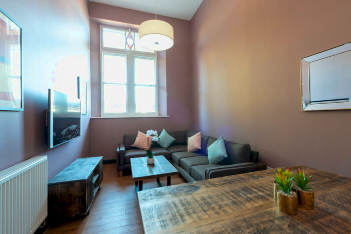 4 Bedroom Block Of Apartments To Rent In Flat A Bishop Blackall School, Exeter, EX4