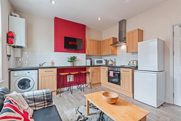 2 Bedroom Apartment To Rent In Bentinck Road, NG7