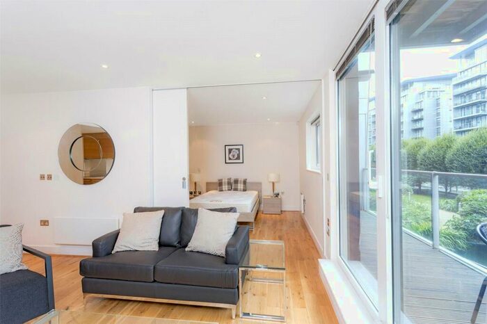 1 Bedroom Apartment To Rent In Howard Building, Queenstown Road, London, SW11