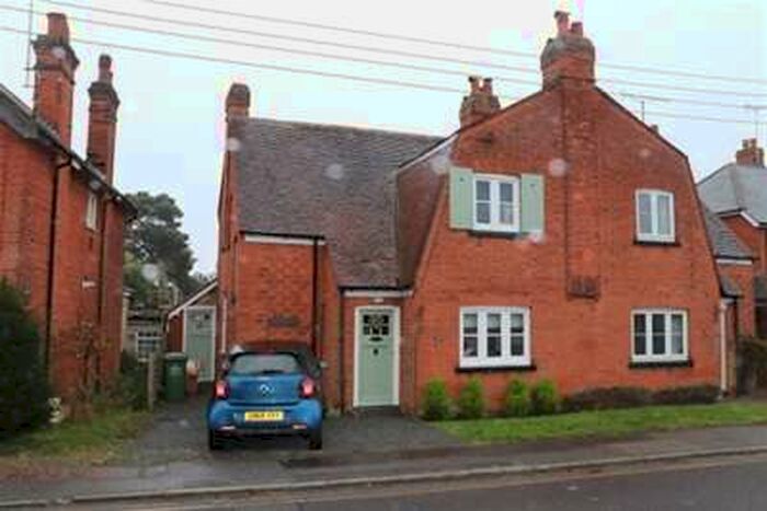2 Bedroom Cottage To Rent In Billericay, CM11