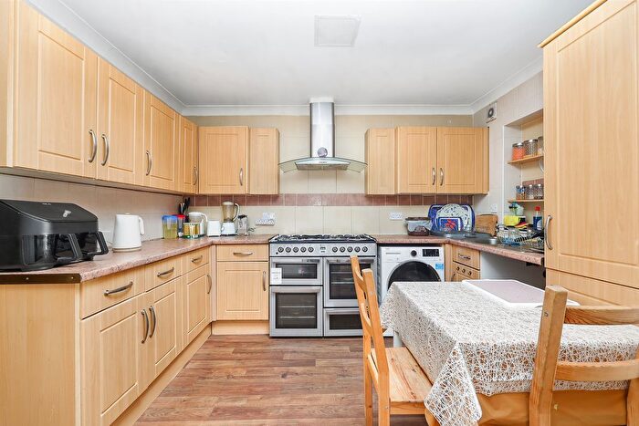 5 Bedroom Terraced House For Sale In Capworth Street, London, E10