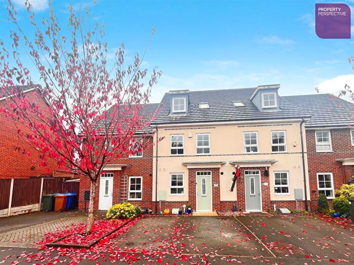 3 Bedroom Town House For Sale In Omrod Road, Heywood, OL10