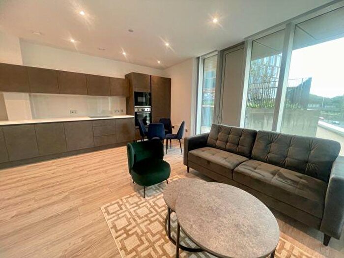 2 Bedroom Apartment To Rent In The Blade, Silvercroft Street, Manchester, M15