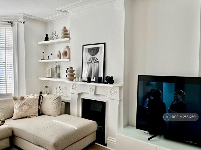 4 Bedroom End Of Terrace House To Rent In Selhurst New Road, London, SE25