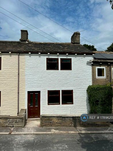 4 Bedroom Terraced House To Rent In Warley Town Lane, Halifax, HX2