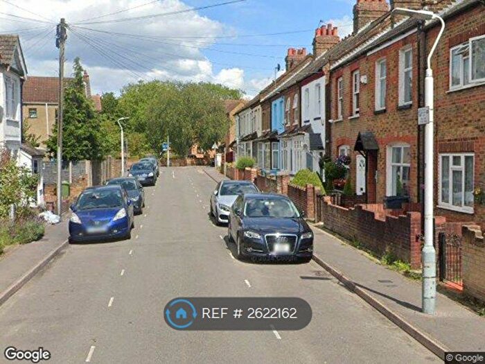 3 Bedroom End Of Terrace House To Rent In Winnock Road, West Drayton, UB7