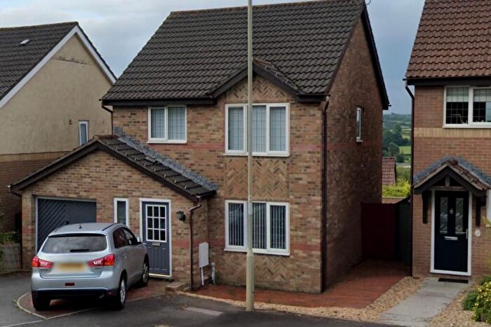 3 Bedroom Detached House To Rent In Tyle'r Hendy, Miskin, CF72