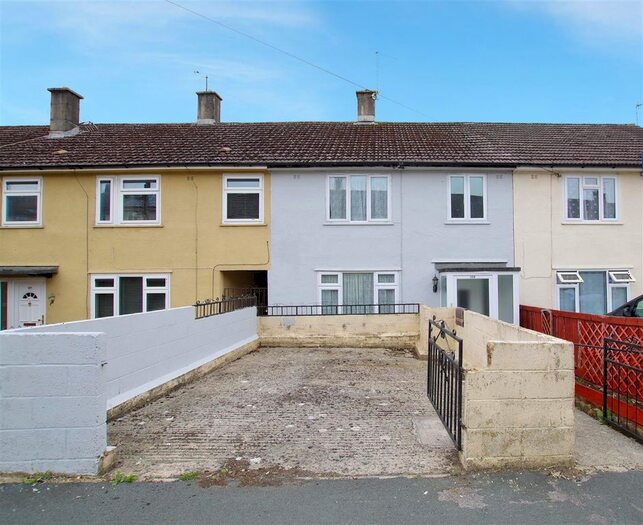 3 Bedroom Terraced House To Rent In Bourne Road, Moredon, Swindon, SN2