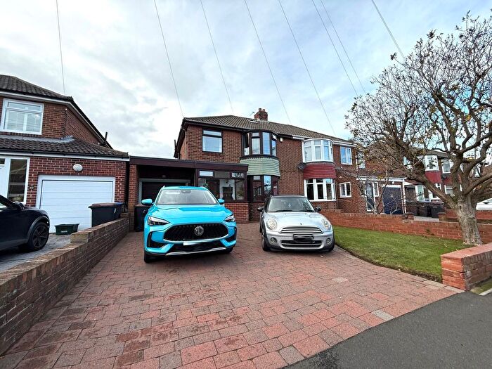 3 Bedroom Semi-Detached House For Sale In Lyndhurst Avenue, Chester Le Street, DH3