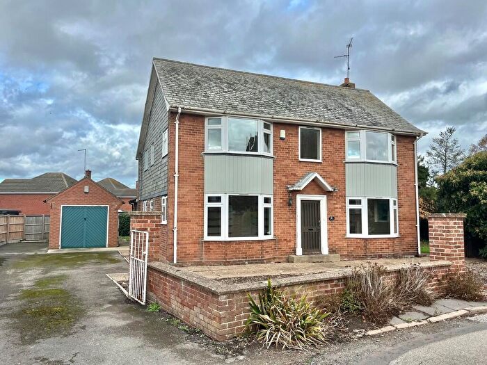 4 Bedroom Detached House For Sale In East Street, Crowland, PE6