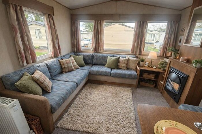 2 Bedroom Park Home For Sale In Beach Road, St. Osyth, Clacton-On-Sea, CO16