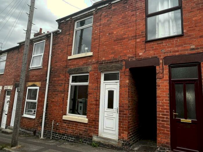 3 Bedroom Terraced House To Rent In Nelson Street, Chesterfield, S41