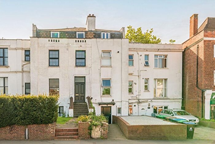 Studio To Rent In St. Mark's Hill, Surbiton, KT6