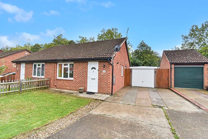 2 Bedroom Semi-Detached Bungalow To Rent In Lakemead, Ashford, TN23