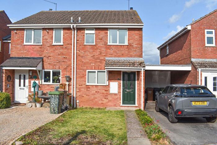 2 Bedroom Semi-Detached House For Sale In Wadborough Road, Littleworth, Worcester., WR5
