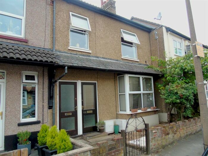 1 Bedroom Maisonette To Rent In Victoria Road, Watford, WD24