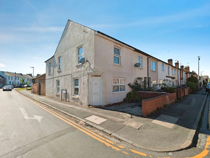 3 Bedroom End Terrace House For Sale In Cumberland Road, Reading, Berkshire, RG1
