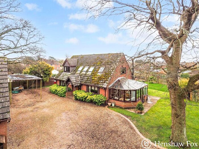4 Bedroom Detached House For Sale In Hartsgrove Avenue, Blackfield, Hampshire, SO45
