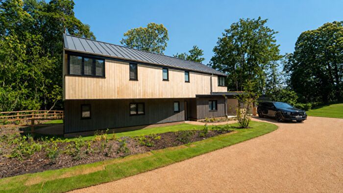 4 Bedroom House For Sale In Waltham Park Road, Pulborough, RH20