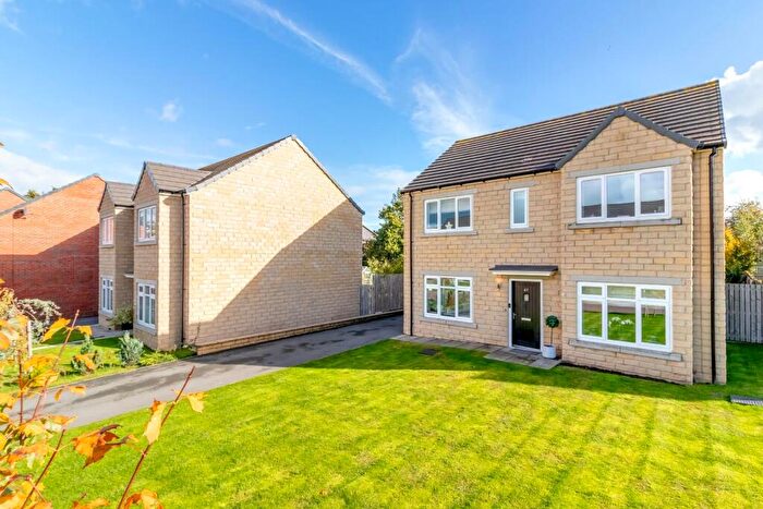 4 Bedroom Detached House For Sale In Thomas Drive, Killinghall, Harrogate, HG3