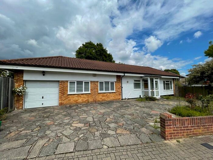 2 Bedroom Bungalow To Rent In Shepperton Road, Petts Wood, Orpington, BR5