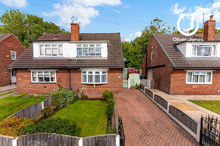 3 Bedroom Semi-Detached House For Sale In Fir Street, Cadishead, M44