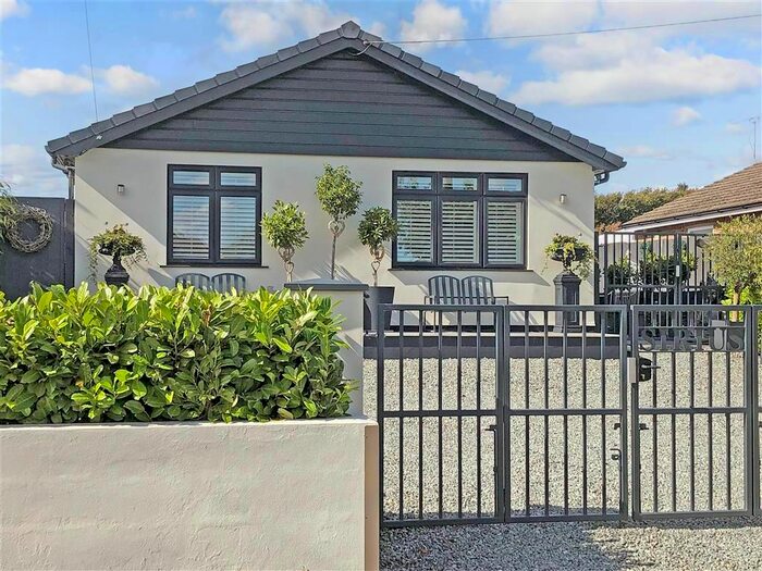 3 Bedroom Detached Bungalow For Sale In Green Farm Lane, Shorne, Gravesend, Kent, DA12