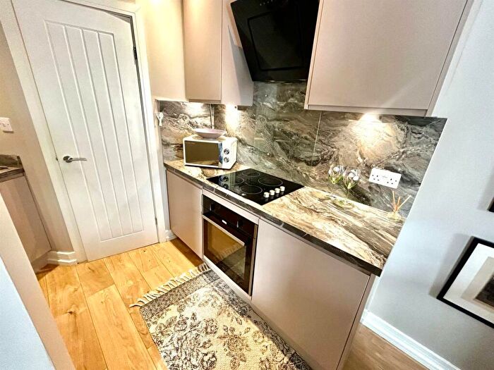 Apartment To Rent In Charlotte Road, Sheffield, S2