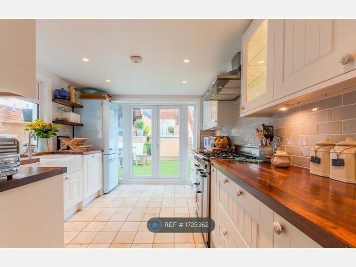4 Bedroom Terraced House To Rent In Perran Road, London, SW2