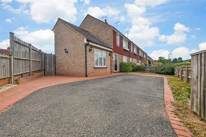 3 Bedroom Semi-Detached House For Sale In Chalk Avenue, St. Michaels, Tenterden, Kent, TN30
