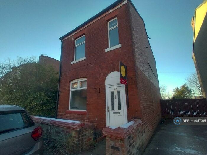 4 Bedroom Detached House To Rent In Mount Street, Swinton, Manchester, M27