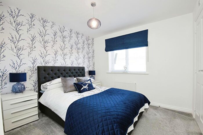 3 Bedroom End Of Terrace House For Sale In Carding Drive, Darlington, DL1