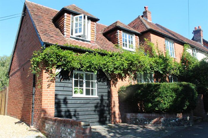 3 Bedroom Cottage To Rent In St. Clements Cottages, SO32