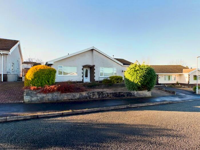 3 Bedroom Bungalow To Rent In Awel Tywi, Llangunnor, Carmarthen SA31