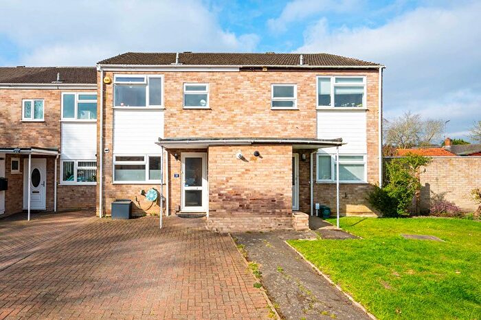 3 Bedroom Terraced House To Rent In Mead Court, Woking, GU21