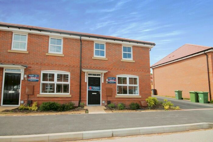 3 Bedroom End Of Terrace House To Rent In Barn Field Close, Barkby, Leicester, LE7