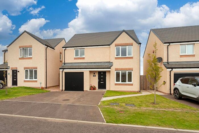 4 Bedroom Detached House For Sale In Newton Park, Wormit, Newport-on-Tay, DD6