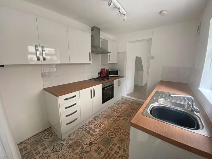 3 Bedroom Terraced House To Rent In Cottrell Road, Roath, Cardiff, CF24