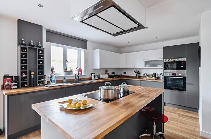 5 Bedroom Detached House For Sale In Taits Hill Road, Stinchcombe, Dursley, GL11