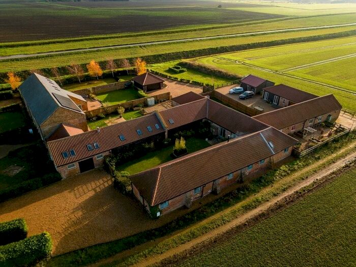 4 Bedroom Barn Conversion For Sale In Tilney Cum Islington, PE34