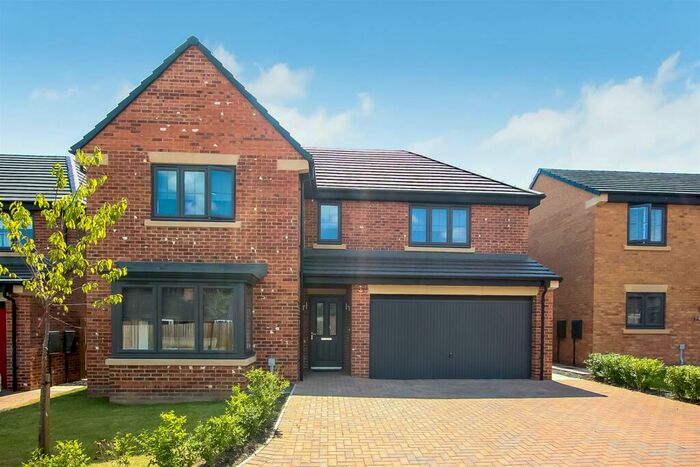 5 Bedroom Detached House For Sale In Pondside, Hurworth, Darlington, DL2