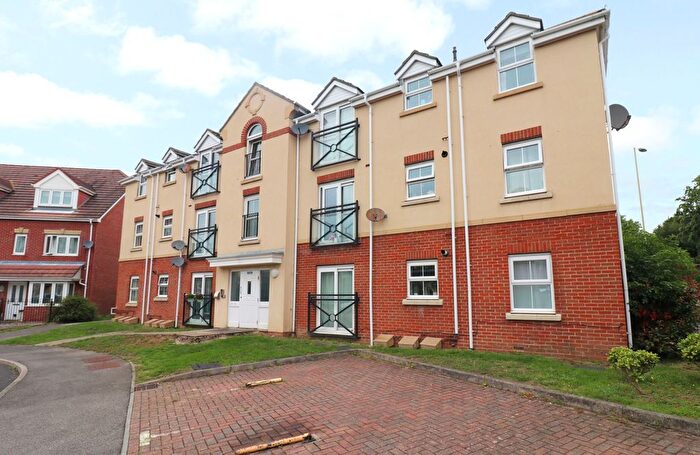 2 Bedroom Flat For Sale In Chadwick Way, Hamble, SO31