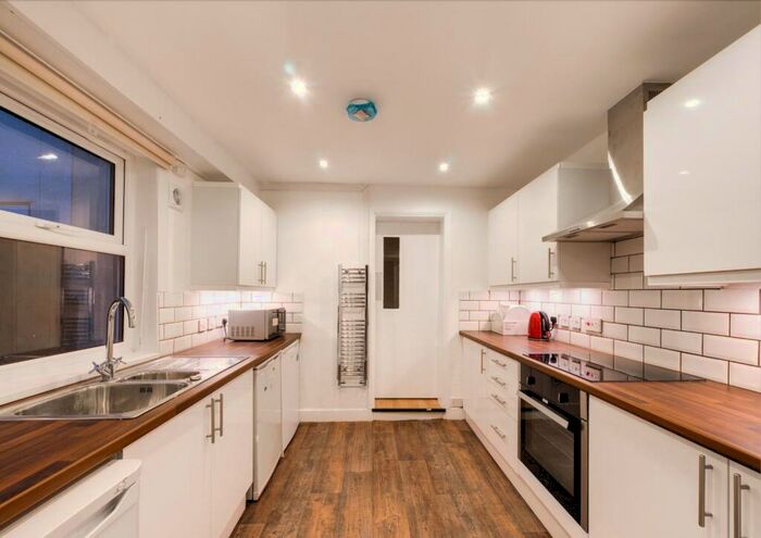 4 Bedroom Terraced House To Rent In Hilda Road, London, E16