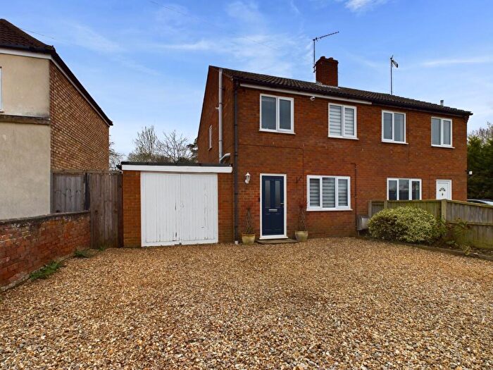 3 Bedroom Semi-Detached House For Sale In Downham Road, Runcton Holme, King's Lynn, PE33