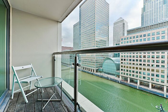 2 Bedroom Flat To Rent In South Quay Square, London, E14