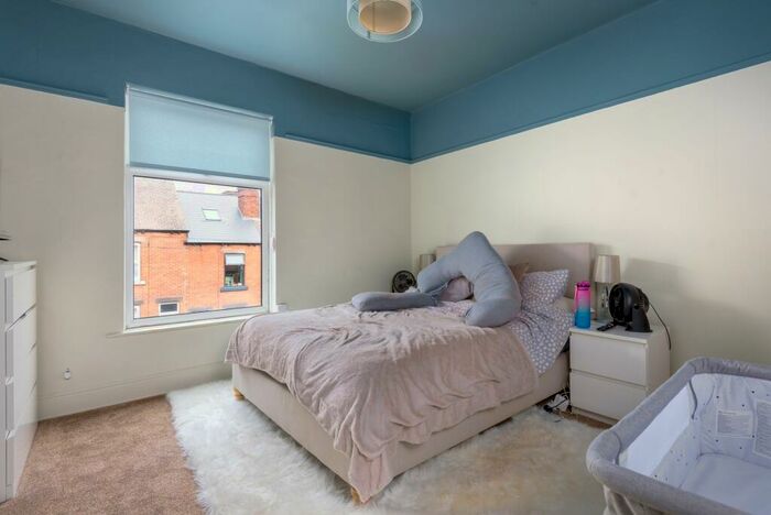 3 Bedroom Terraced House For Sale In Slate Street, Sheffield, S2