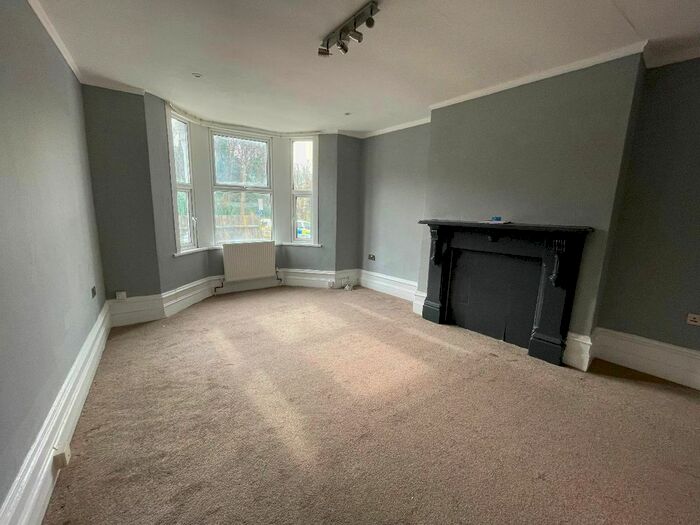 1 Bedroom Flat To Rent In Plumstead Common Road, London, SE18